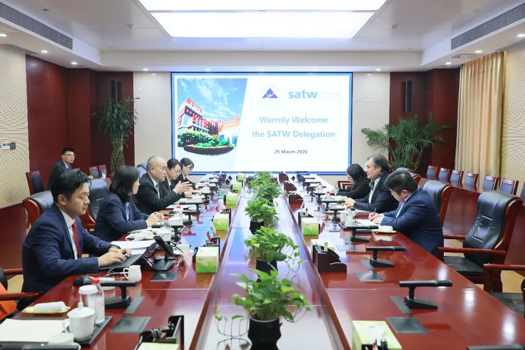 01154420whlm.jpg 01154420whlm.jpg